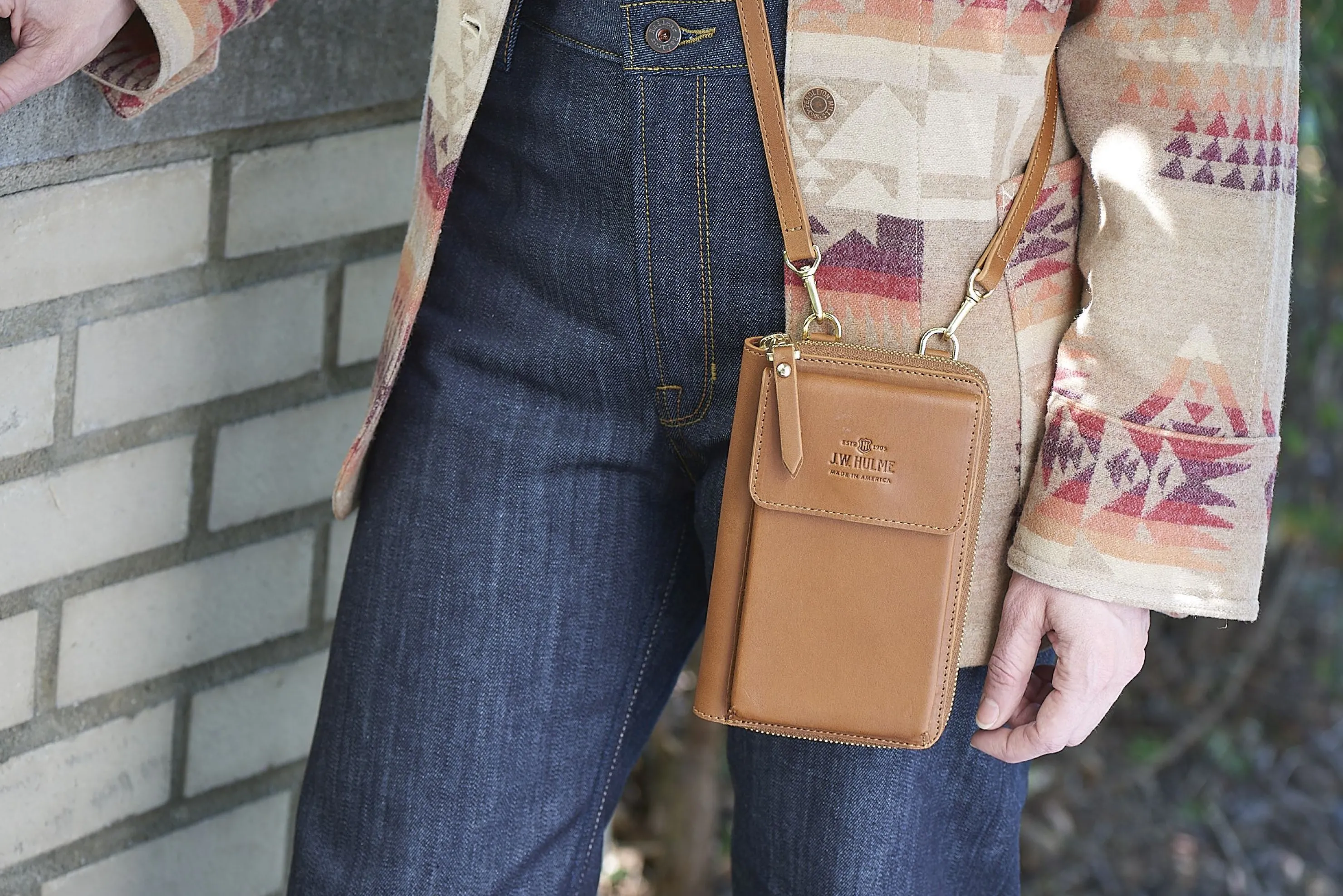 Sale Excursion Cell Phone Zip Wallet Crossbody Pouches & Wallets